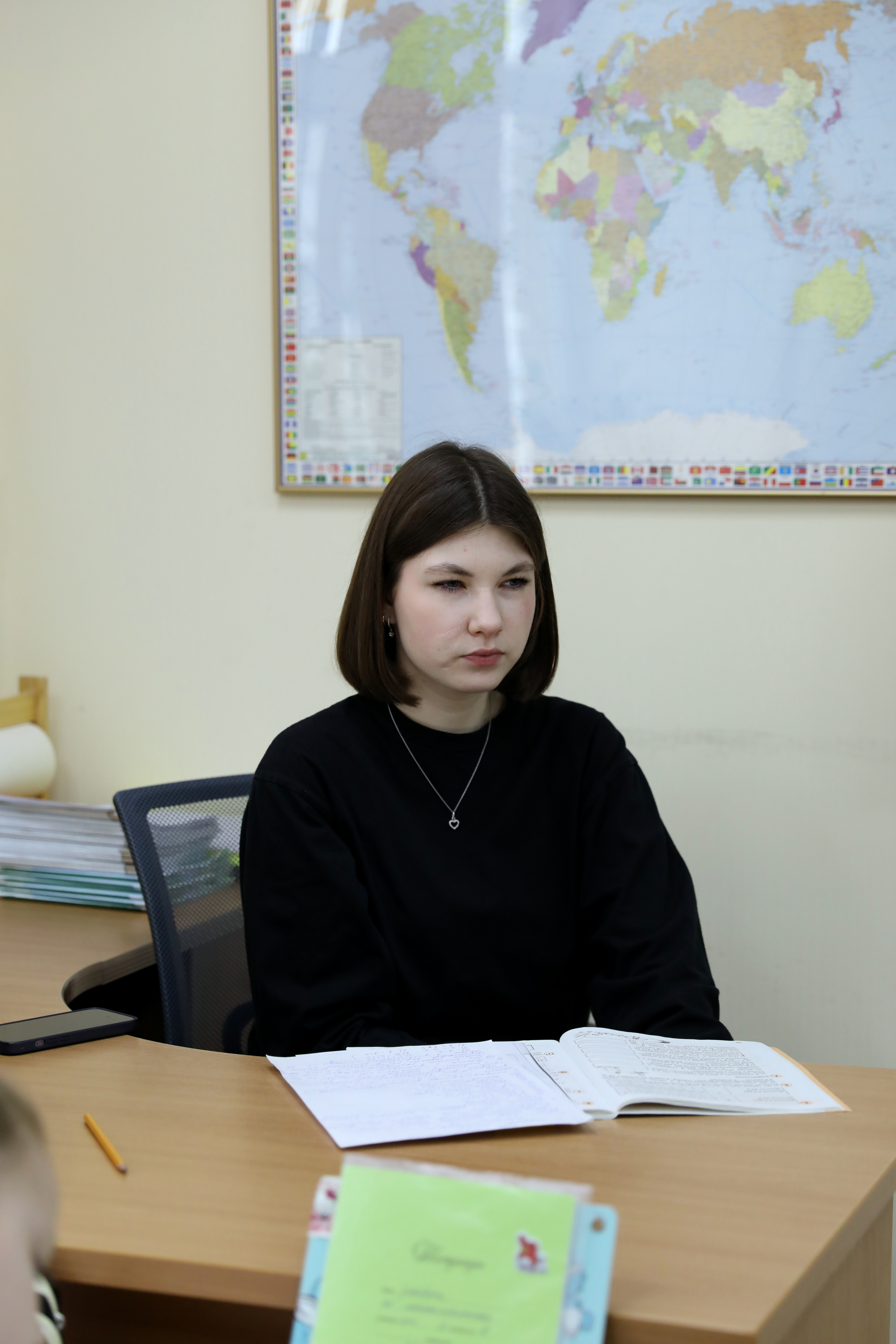 Ученики в роли учителей: День самоуправления в школе