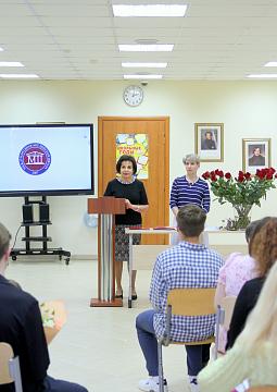 Торжественная церемония вручения аттестатов выпускникам 9-х классов