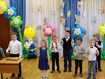 Выпускной бал в МАШеньке.