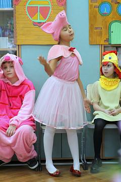 Спектакль по сказке С.Маршака «Кошкин дом»