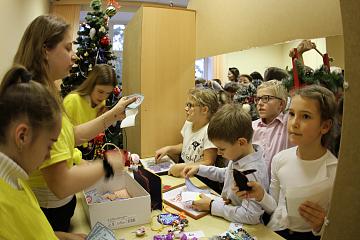 Благотворительная ярмарка "Добрая пятница"