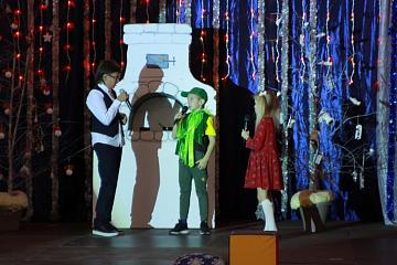 Новогодние приключения Маши и Вити