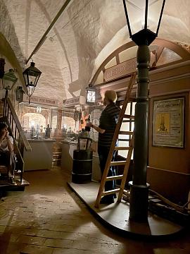  Свет сквозь века: экскурсия 8А и 8Б классов