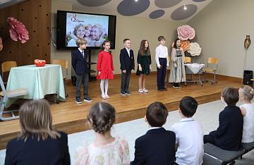 С праздником 8 Марта!