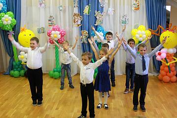 Выпускной бал в МАШеньке.