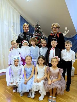 В детском саду «Машенька» прошел новогодний праздник.
