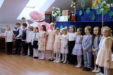 Тепло сердец и море улыбок: как в нашей школе отметили 8 Марта 