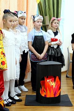 Спектакль по сказке С.Маршака «Кошкин дом»