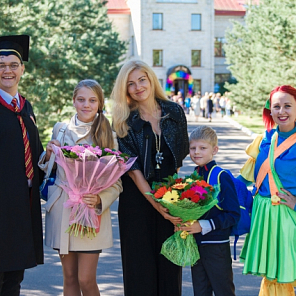 Школа встречает учеников