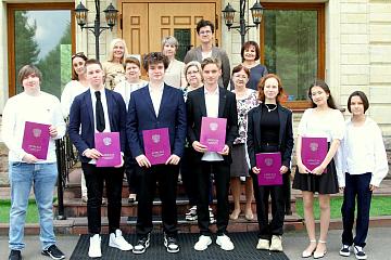 Вручение аттестатов выпускникам 9-го класса