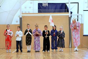 День Мира в "МАШ"