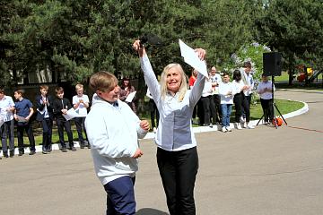 Общешкольная линейка