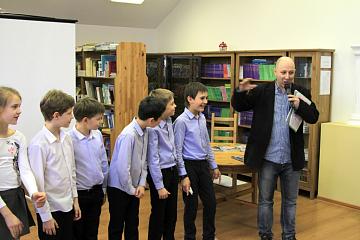 Писатель Валентин Постников
