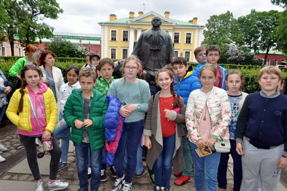 Поездка в С.-Петербург