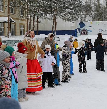 «Широкая масленица» — яркое завершение второго триместра