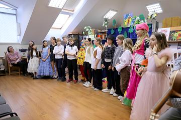 Тепло сердец и море улыбок: как в нашей школе отметили 8 Марта 