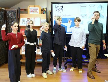 Почему самолёты летают?