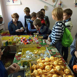 Экскурсия на фабрику ёлочных игрушек