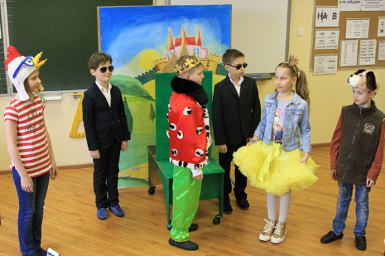 Поздравляем наших мам!