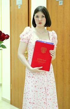 Торжественная церемония вручения аттестатов выпускникам 9-х классов