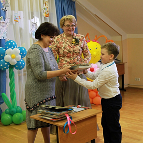 Выпускной бал в МАШеньке.