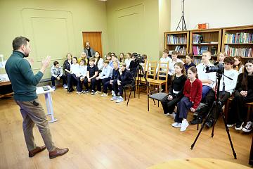 Почему самолёты летают?