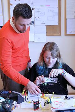 Пятница — в свободном стиле, но с полной включённостью!