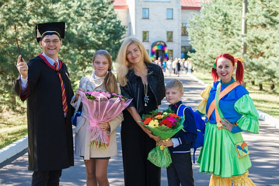 Школа встречает учеников