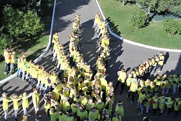 "Пусть всегда будет солнце!"