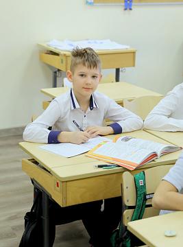 Ученики в роли учителей: День самоуправления в школе