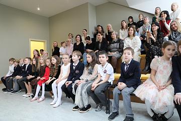 С праздником 8 Марта!