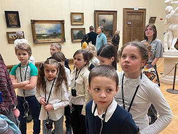 Путешествие в мир искусства: первоклассники в Третьяковской галерее