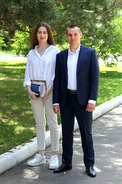 Торжественное вручение аттестатов 