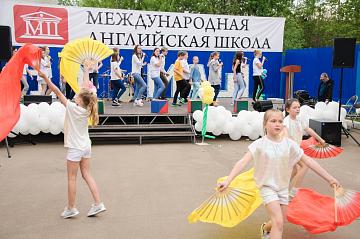 Нашей школе 10 лет