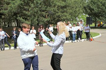 Общешкольная линейка