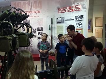 Экскурсия в музей Отечественной военной истории в деревне Падиково. 