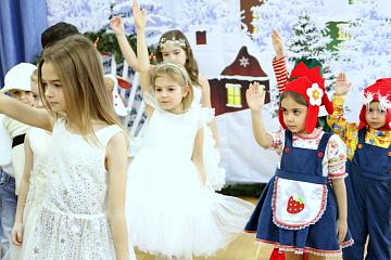 Новогодний утренник в детском саду "МАШенька"