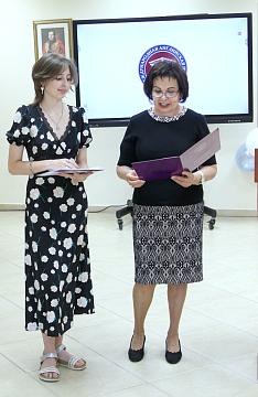 Торжественная церемония вручения аттестатов выпускникам 9-х классов