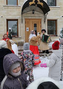 «Широкая масленица» — яркое завершение второго триместра