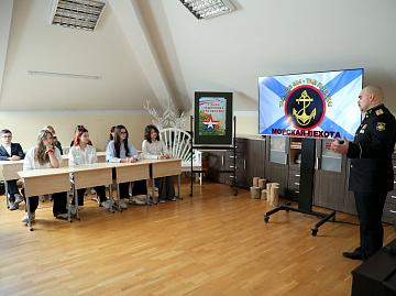 Встреча с офицером!