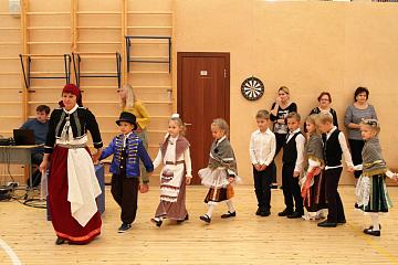 "Пусть всегда будет солнце!"