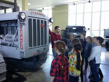 Экскурсия в музей Отечественной военной истории в деревне Падиково. 