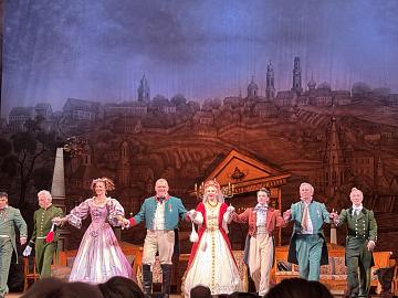  8Б в Малом театре: «Ревизор» – комедия вне времени