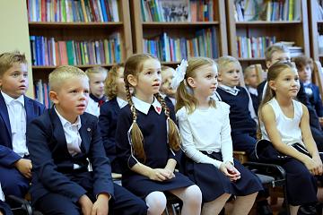 кукольнsq театр «Дорогою добра»