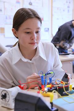 Пятница — в свободном стиле, но с полной включённостью!