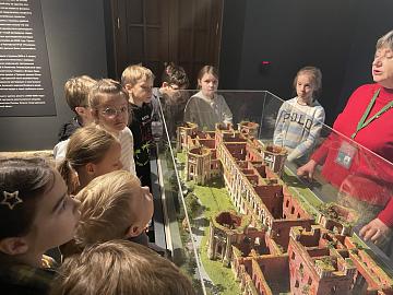 Юные путешественники во времени