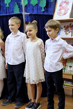 Тепло сердец и море улыбок: как в нашей школе отметили 8 Марта 