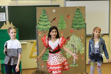 Поздравляем наших мам!