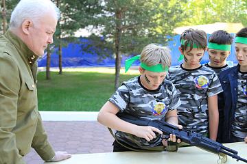 Военно-спортивная игра "Зарница"