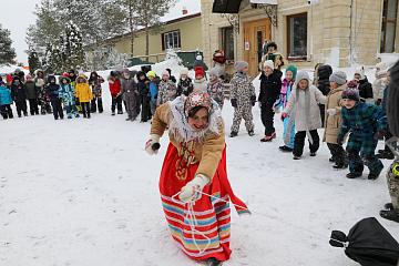 «Широкая масленица» — яркое завершение второго триместра
